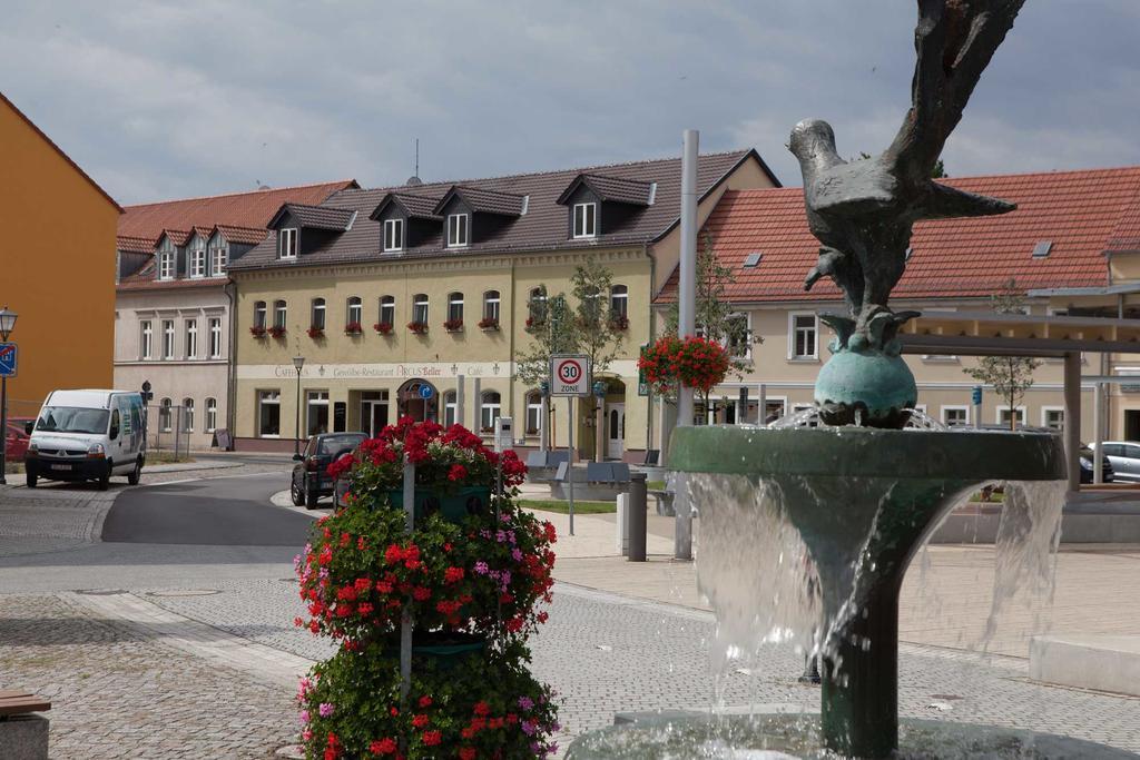 Hotel Arcus Elsterwerda Exteriör bild